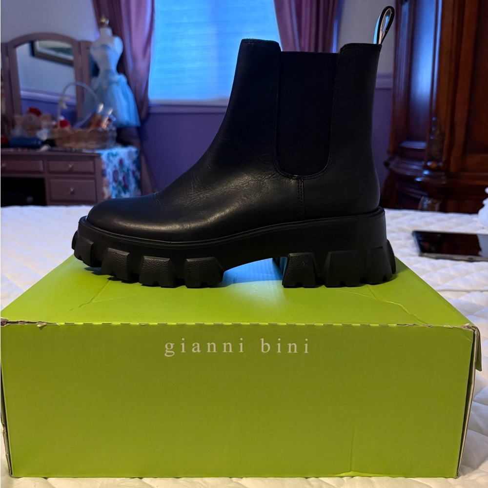 Gianni Bini Black Chunky Ankle Boots